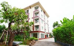 เดอะ ลอฟต์ รีสอร์ท กทม.